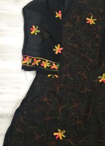 Lucknowi Chickenkari Kurti