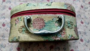 Cosmetic Box