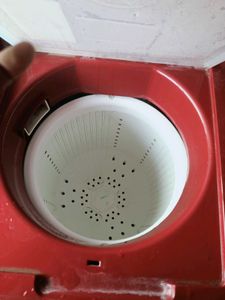 Red &amp; White Portable Washing Machine