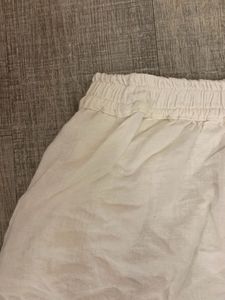 white linen shorts