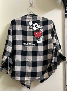 H&amp;M Mickey Mouse Plaid Shirt 🎱✨