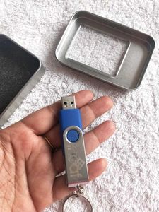 USB Flash Drive With Case