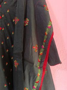 Embroidered Kurta Set