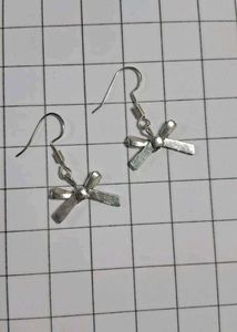 Silver Ribbon Earrings
