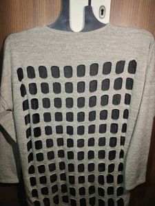 Sweatshirt With Back Design