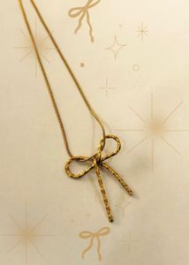 Anti Tarnish Gold Bow Necklace &amp; Earring Set