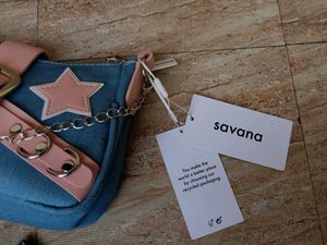 Savana Y2k Sling Bag