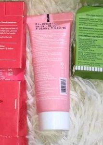 dot &amp; key watermelon facewash (mini pack)