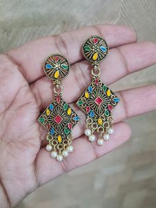 Earing 1