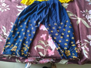 Yellow &amp; Navy Girls Outfit