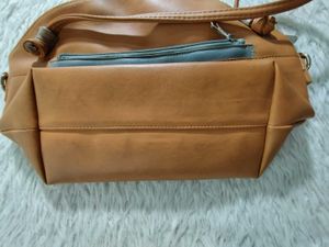Brown Handbag (Women&#39;s)