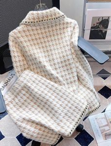 warm tweed set w/ Bow