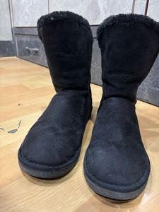 Carlton London Warm Long Lined Boots