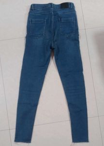 High Waist Bottom Ripped Jeans