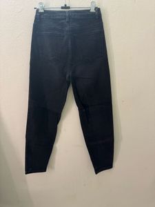 Black Mom Jeans