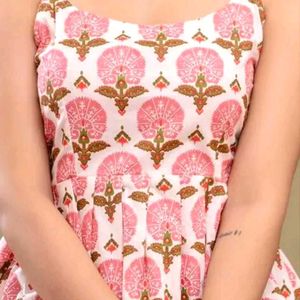 Sleeveless Kurti