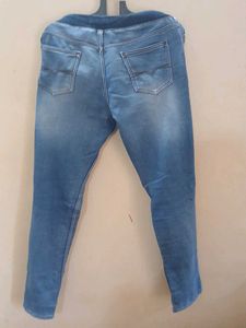 💙 Stylish Slim-Fit Blue Denim Jogger – Super Comf