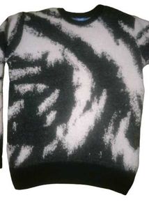 ARMENOR Men Printed Pullover with Fuzzy Detail