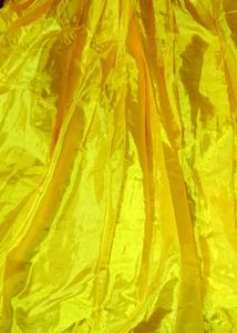 Lehanga And Dhuppatta No Blouse Botique For Sale