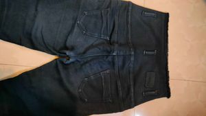 Black Skinny Jeans