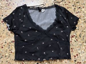 Floral Lace Trim Crop Top