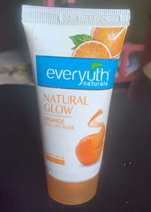 Everyuth Naturals Orange Peel Off Mask