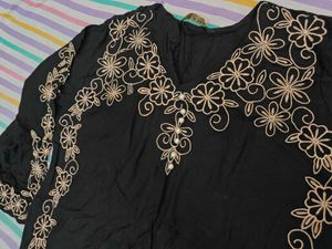 Floral Embroidered Kurta
