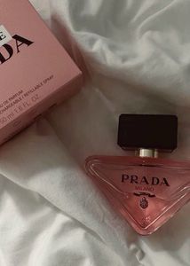 Paradox Prada