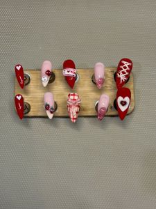 Valentine's Press-On Nail Set
