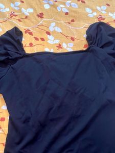 Shein Heart Shape Neck Chic Black Long Sleeve Top