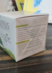 Lotus Herbals WHITEGLOW Skin brightening Gel Cream