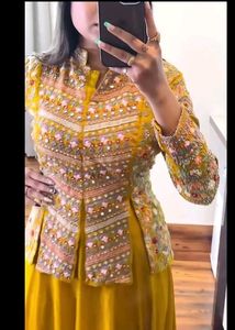 Discount ❣️☀️Yellow Beautiful Embroided Kurta Set