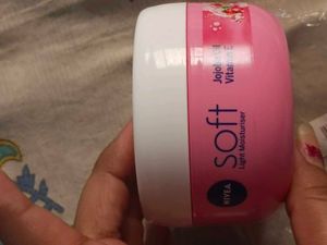 Nivea Lipbalm &amp; Cream Set