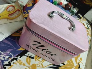 Makeup Box or vanity