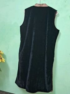 Elegant Embroidered Kurta Set