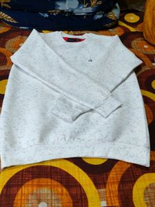CK White Pullover
