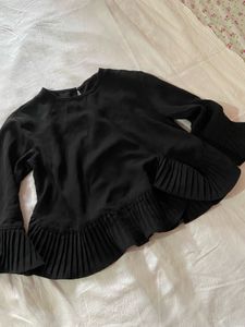 Ruffle Top