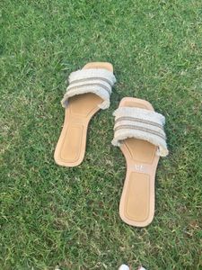 Stylish Women&#39;s Flats