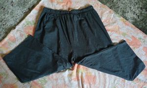 Unisex Grey Solid Sports Shorts(Capris) - XL