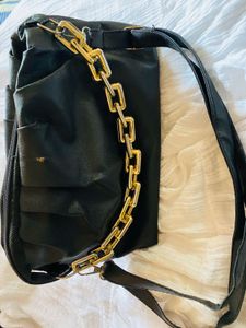 Black Chain Shoulder Bag