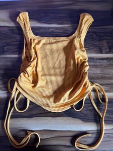 Trendy Mustard Crop Tank Top🍂