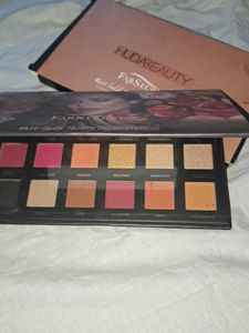 Huda Beauty Eyeshadow Palette And Makeup Brush