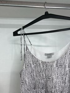 H&amp;M PRINTED-LACE DETAIL TOP