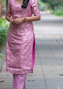Pink Floral Brocade Kurti