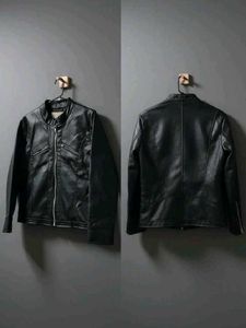 Black leather jacket 🖤 36-37