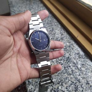 Amer VIBER Quartz Watch