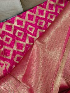 Women Zari Paithani Saree