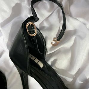 ELLE Black Heels