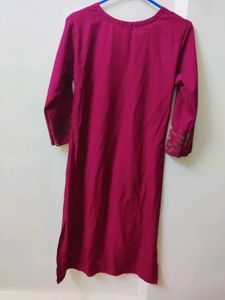 Maroon Foil Printed Kurta With Trousers
