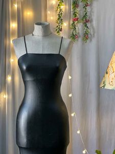 Sleek Black Bodycon Dress
